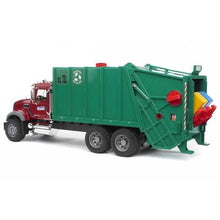 Nákladné auto MACK Granit smetiar zelený 3