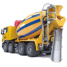 Nákladné auto SCANIA domiešavač 4