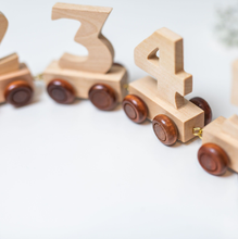 Drevené číslice 1-9 vláčik pre deti
