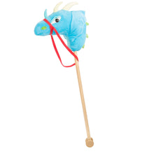 Modrý dráčik na paličke - jazda na koni