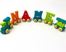 Drevený vagón na kolieskach